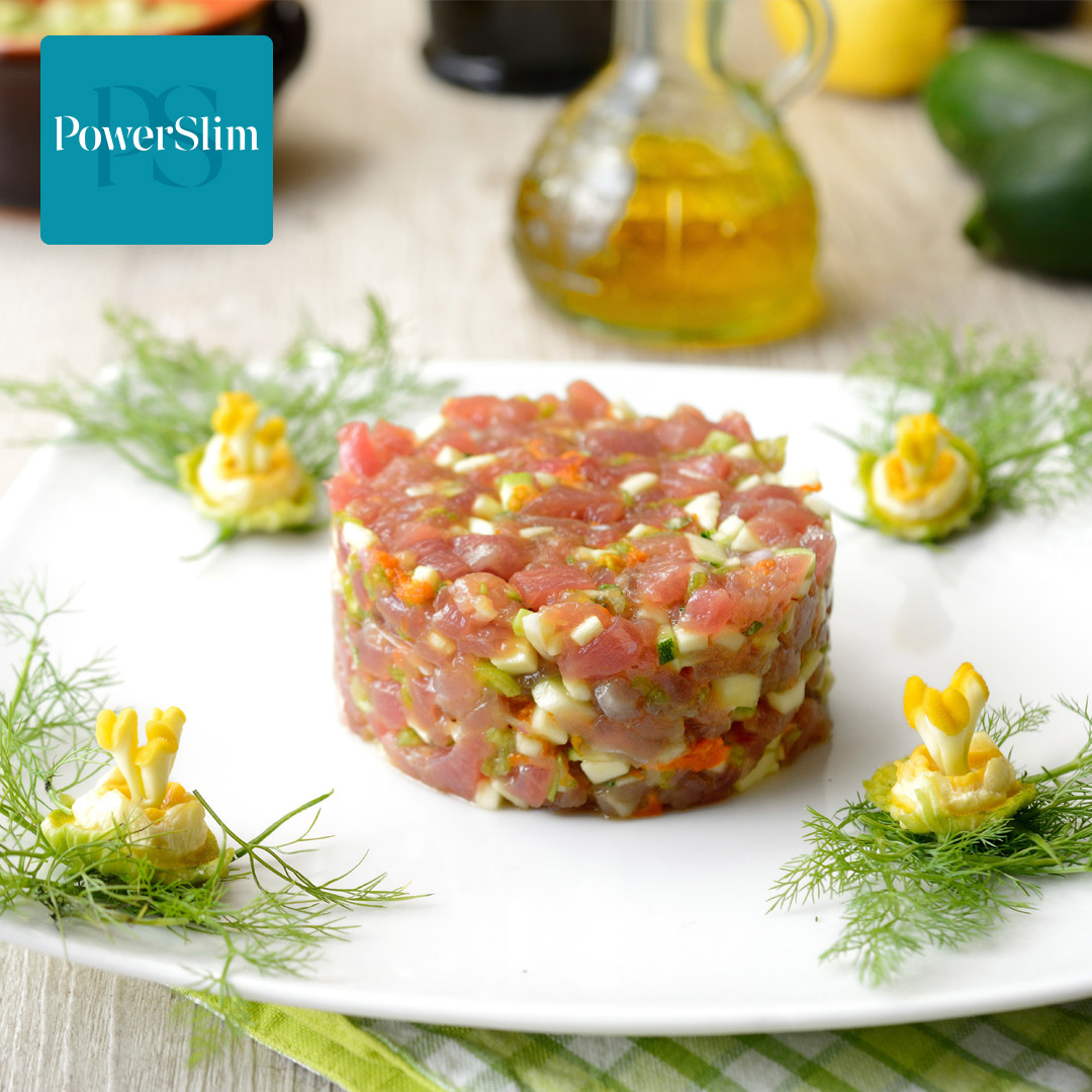 Heringstatar mit Tomate und Avocado