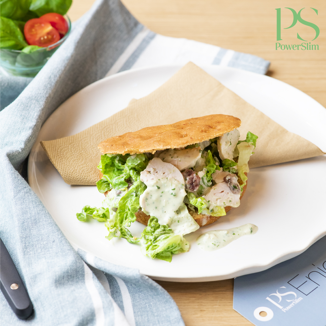 Mediterranes Brötchen Caesar-Salat