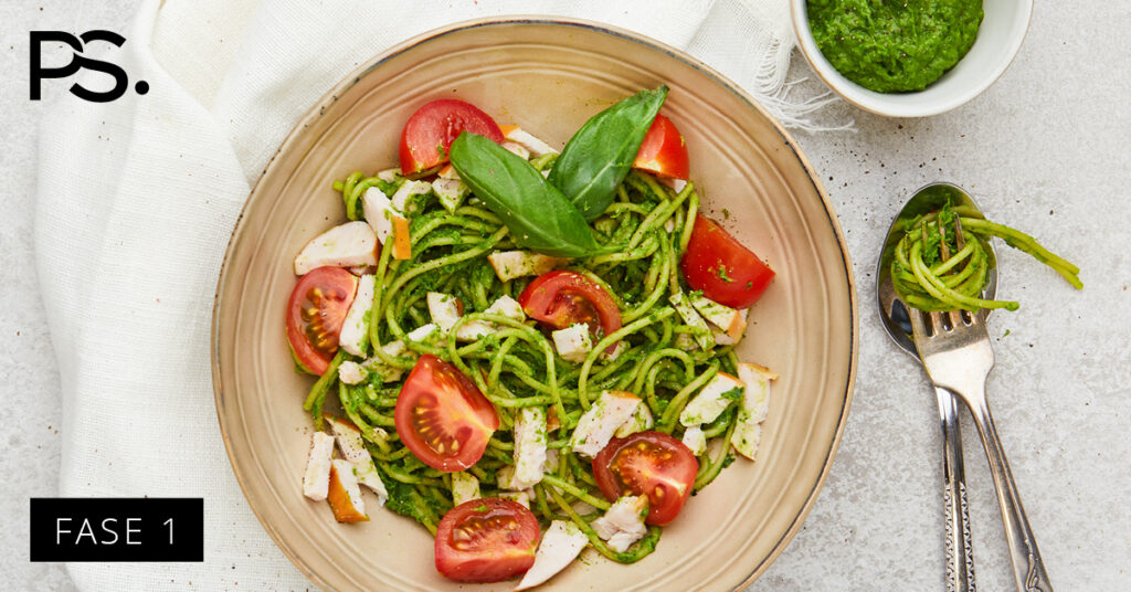 Spaghetti mit cremiger Spinat-Avocado-Soße