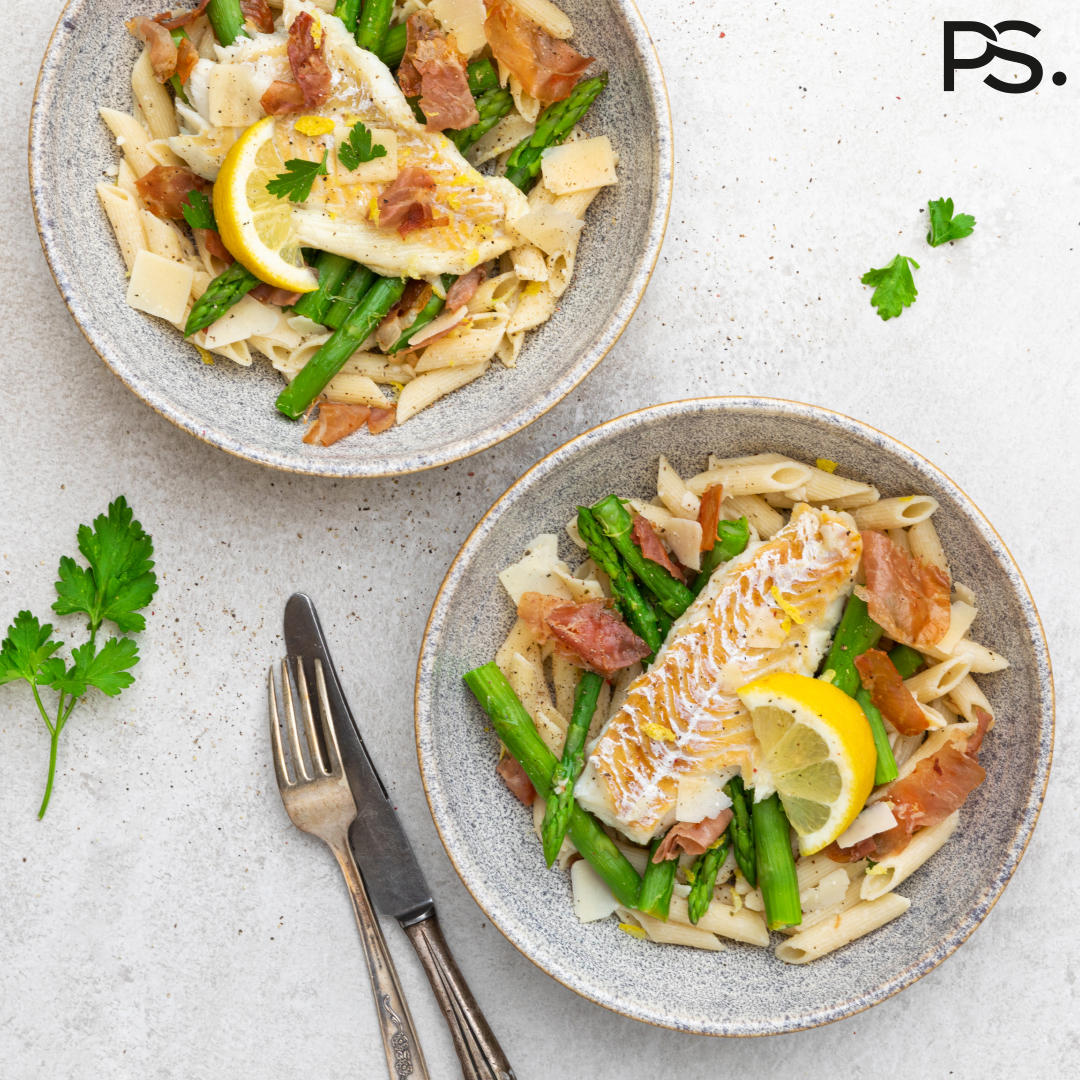 Penne mit Kabeljau, grünem Spargel und Prosciutto