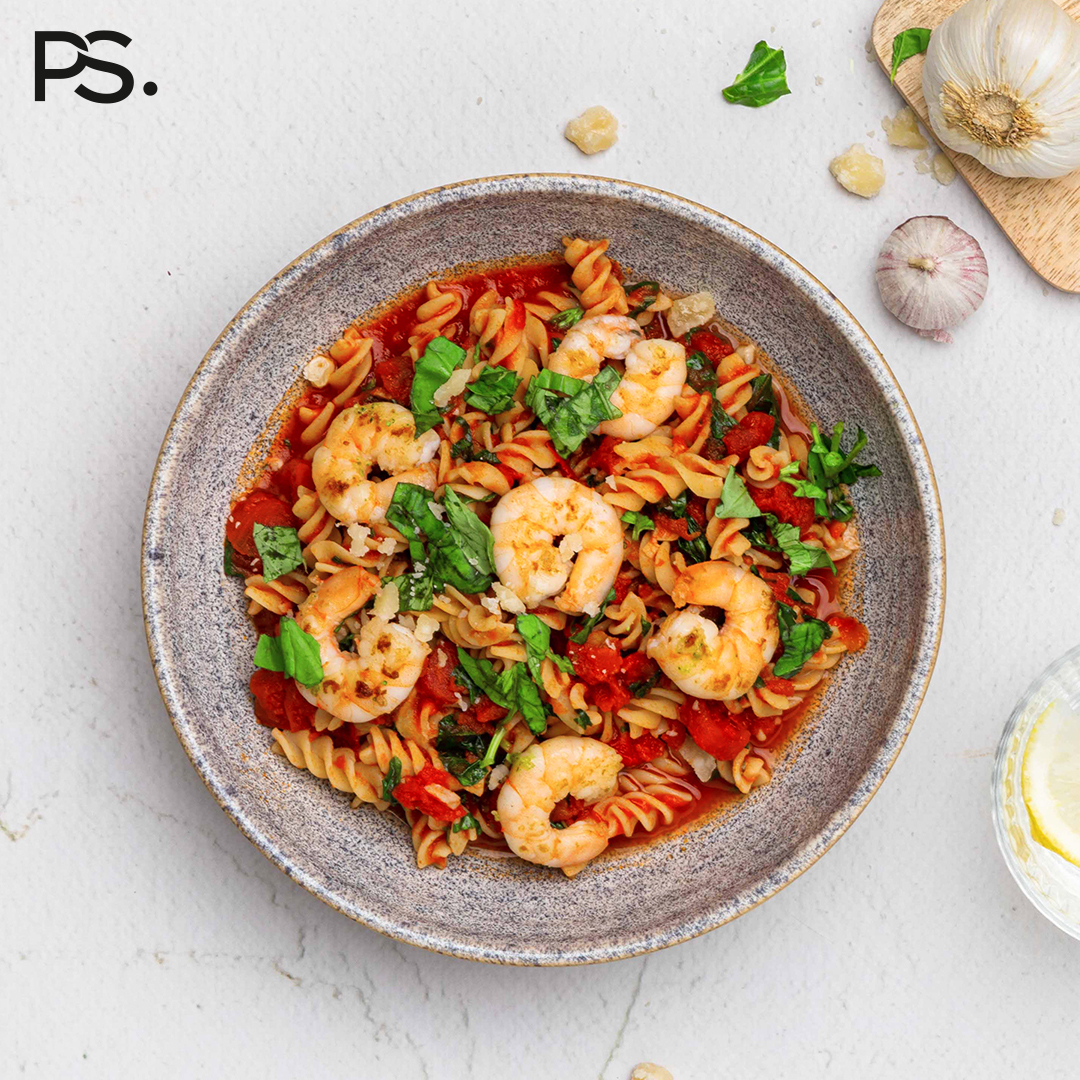 Fusilli mit Garnelen in Tomatensoße